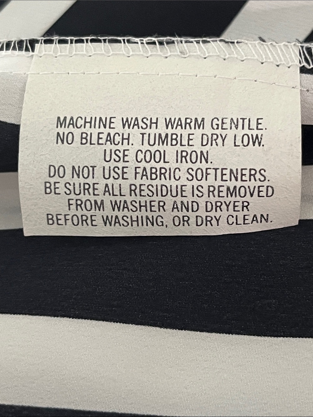 Caron Chicago VTG Made in n the USA Black and White Graphic Open-Front Blazer - Picture 6 of 6